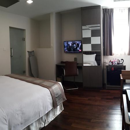 Hotel Parami Янгон Екстериор снимка