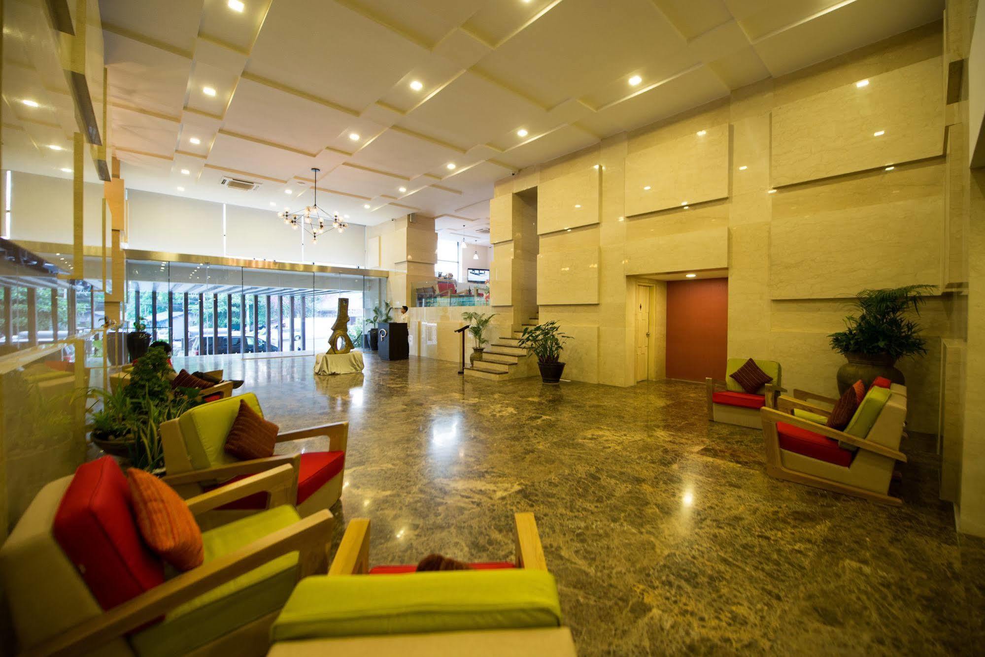 Hotel Parami Янгон Екстериор снимка